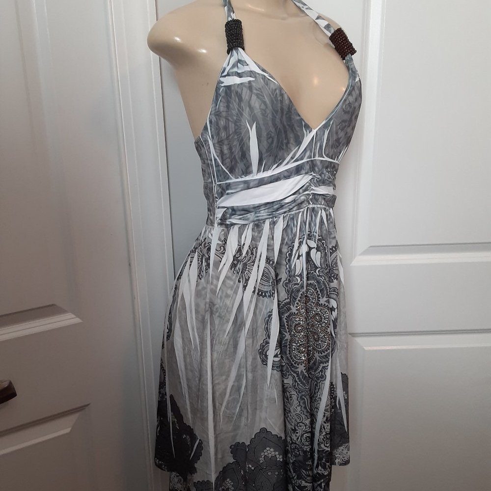 Y2K In Gear gray & white halter dress brown beads on halter - Picture 8 of 15
